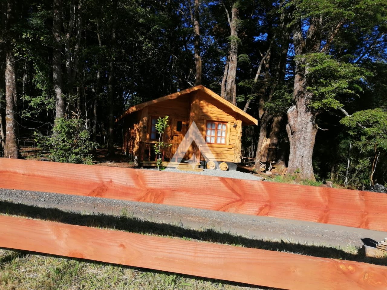 Cabaña de los Duendes en Hermosa Granja a orillas del Río Liucura Pucon