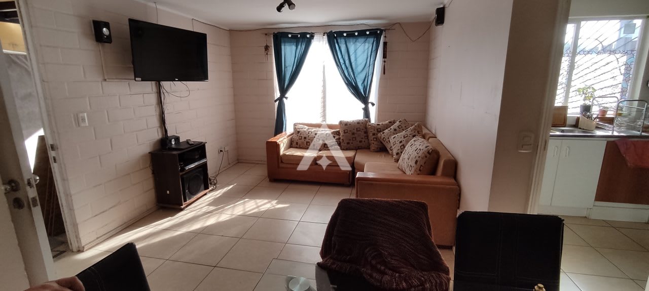 Casas para 7-9-14 y 23 personas en puertas del mar a 5 minutos del faro en automóvil
