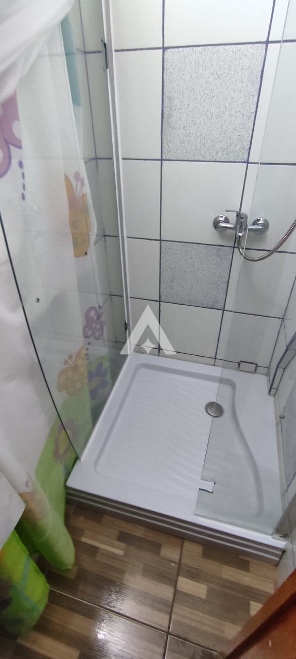 Casas para 7-9-14 y 23 personas en puertas del mar a 5 minutos del faro en automóvil