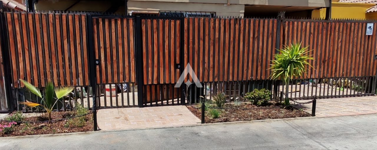 Casas para 7-9-14 y 23 personas en puertas del mar a 5 minutos del faro en automóvil