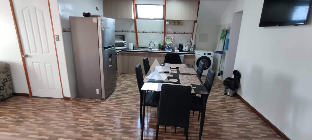 Casas para 7-9-14 y 23 personas en puertas del mar a 5 minutos del faro en automóvil