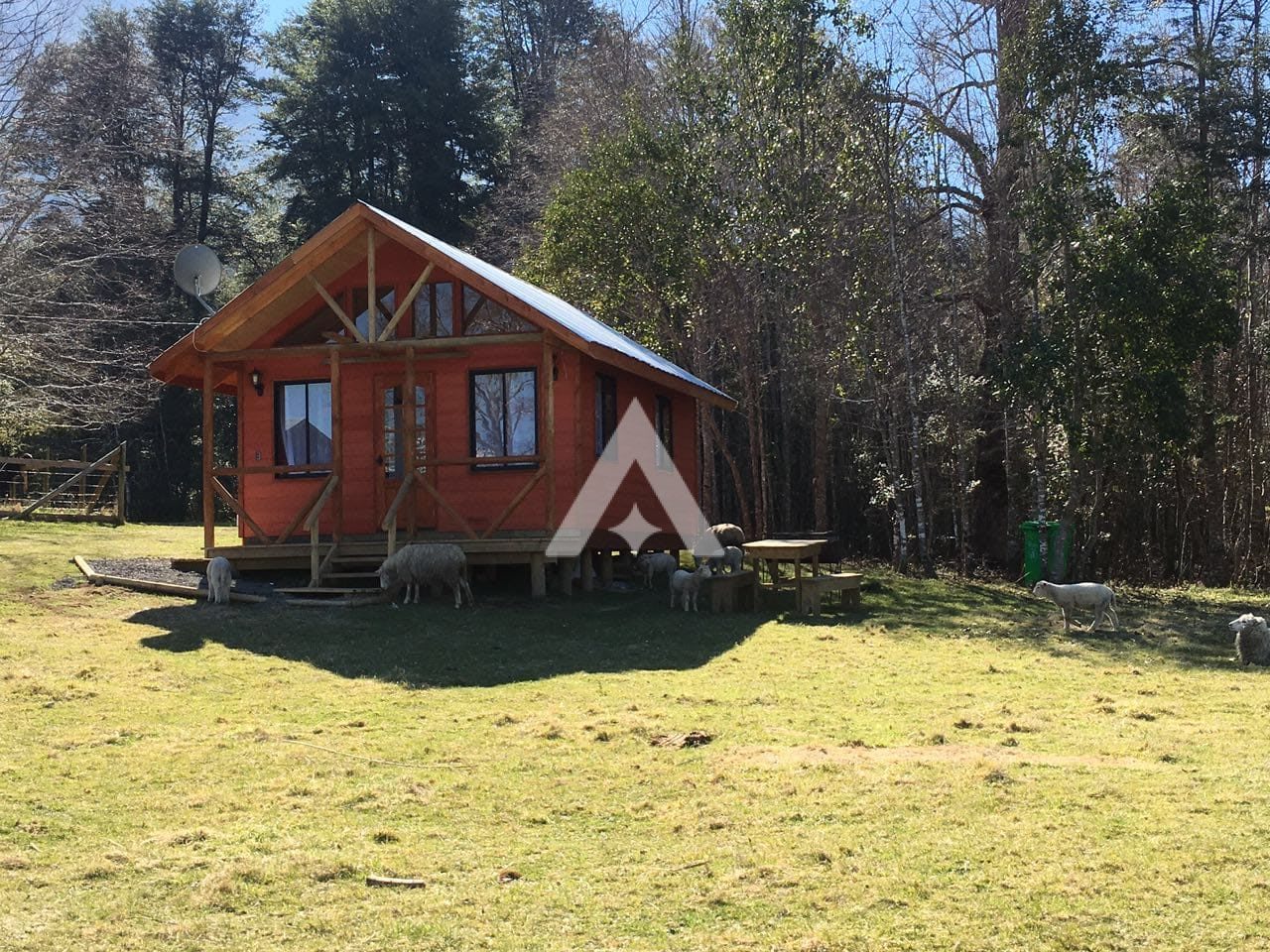 Cabaña en la Pradera Hermosa Granja a orillas del Río Liucura Pucon